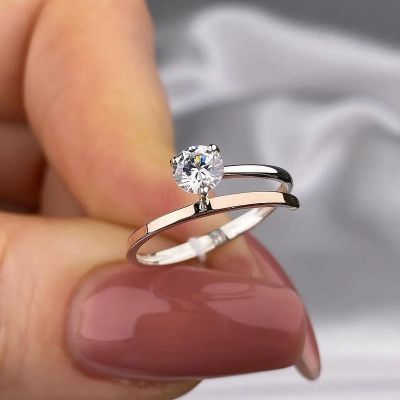 1.0CT Round Cut Shaped Diamond Engagement Ring