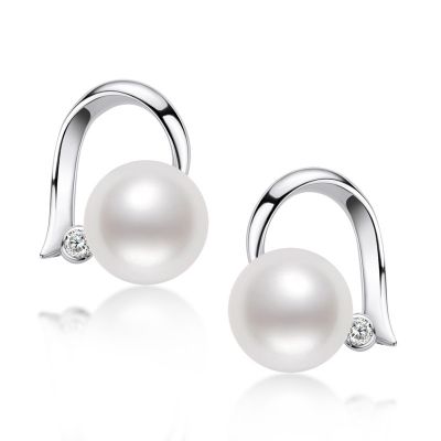 Sterling Silver Heart Design Round Cut White Pearl Stud Earrings