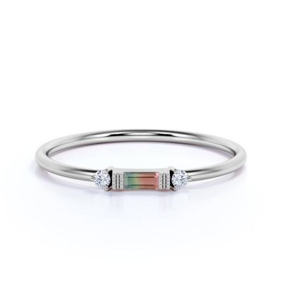 Sterling Silver Elegant Three Stone Emerald With Round Cut Watermelon Women's Wedding Band