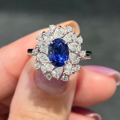 2.25ct Oval Cut Natural Blue Sapphire Diamond In 18K White Gold