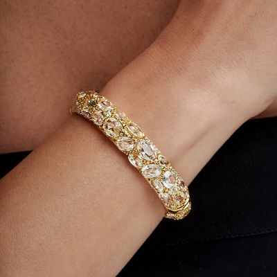 Oval Cut Round Brilliant Cut Diamond Bangle