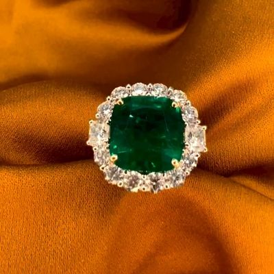 11ct Cushion Cut Emerald Halo Vintage Handmade Two Tone Ring