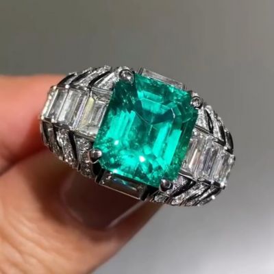 8ct cushion cut emerald luxury sterling silver handmade ring