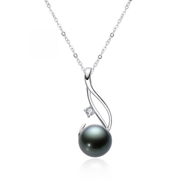 Sterling Silver Luxurious Round Cut Black Cultured Pearl Necklace