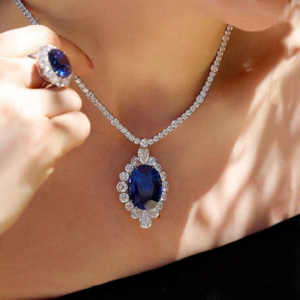 35CT Oval Cut Blue Sapphire Pendant Necklace