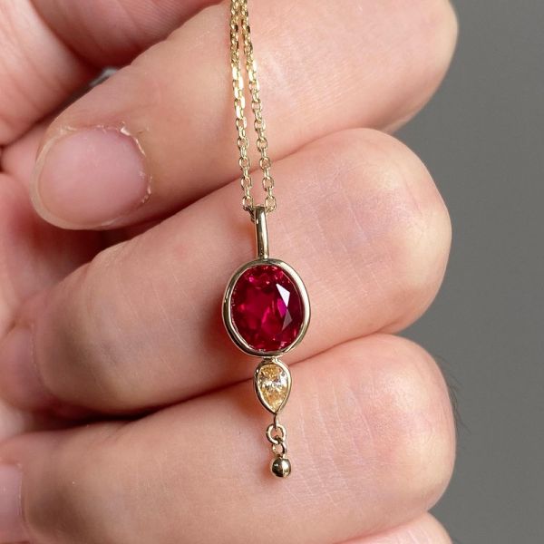 2.9 Carat Ruby Gemstone Pendant Art Deco Oval Red Gemstone Pendant Pear Yellow Moissanite Necklace 