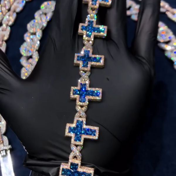 105ctw cushion cut sapphire and diamond cross design style luxury sterling silver plated rose gold handmade Bracelets